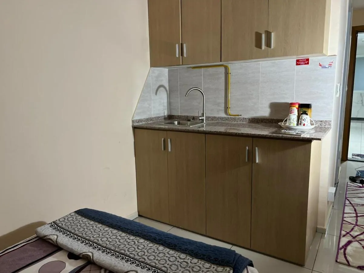 Dubai Creeck Realty Hostel Deluxe Studios